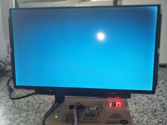 N133BGE-L41 Innolux 13.3 &quot;1366 (RGB) × 768220 شمعة / متر مربع شاشة LCD الصناعية